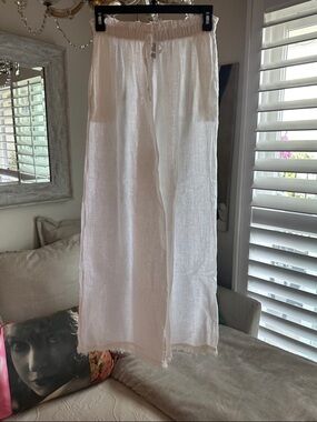 Women’s White Linen Elastic Waist Flowy Pants